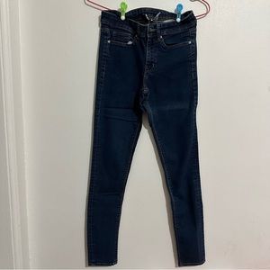 H&M divided dark wash skinny jeans size 6